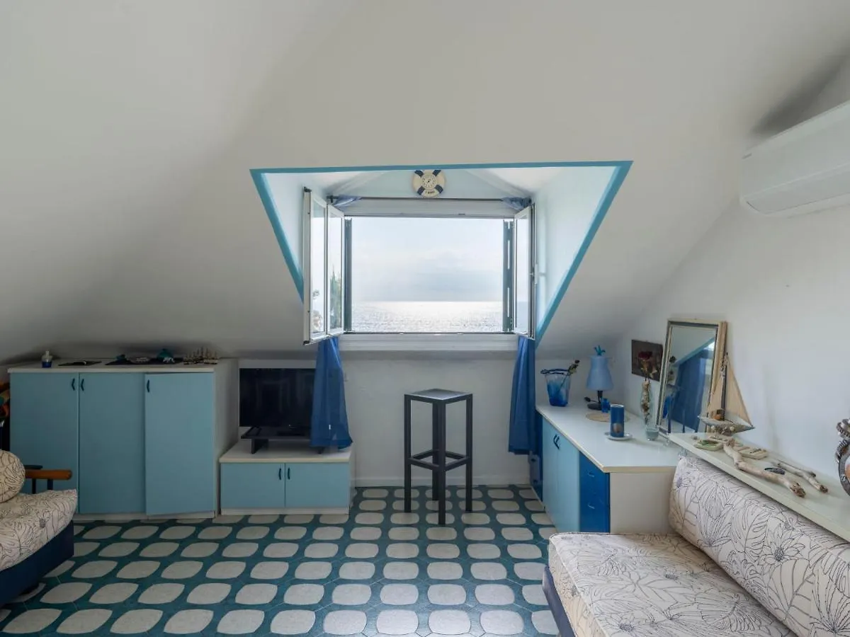 Apartment Attic Beach By Interhome Laigueglia